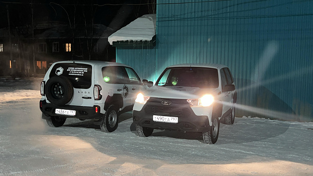 Lada Niva Travel