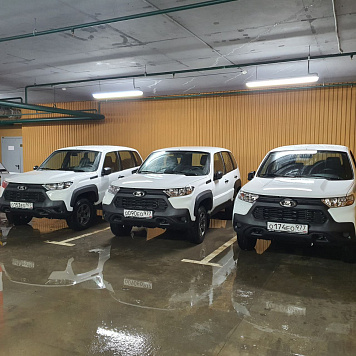 Lada Niva Travel