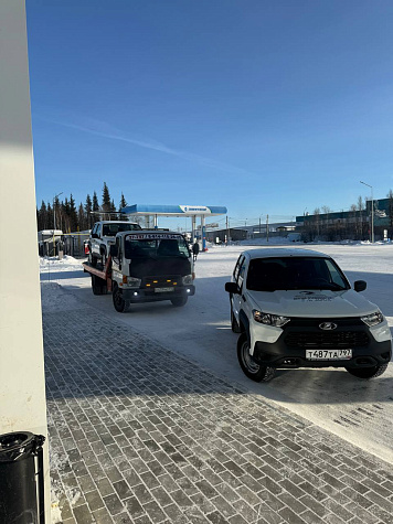 Lada Niva Travel
