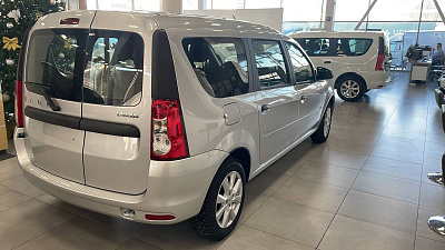 Фото Lada Largus